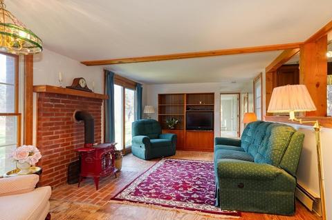 46 Taft St, Upton, MA 01568 photo 9
