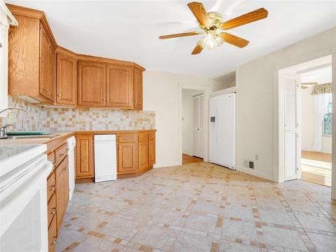 7 Stone St, Beverly, MA 01915 photo 17