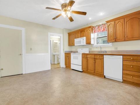 7 Stone St, Beverly, MA 01915 photo 12