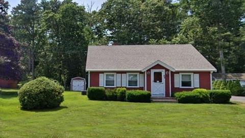 25 Swifts Beach Rd, Wareham, MA 02571 photo 1