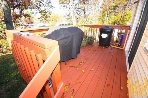 20 E Hill Rd, Springfield, MA 01109 photo 18