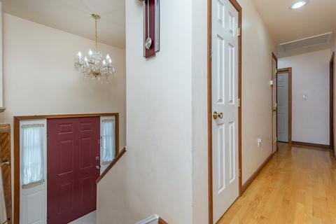 5 Alameda Rd, Worcester, MA 01604 photo 3