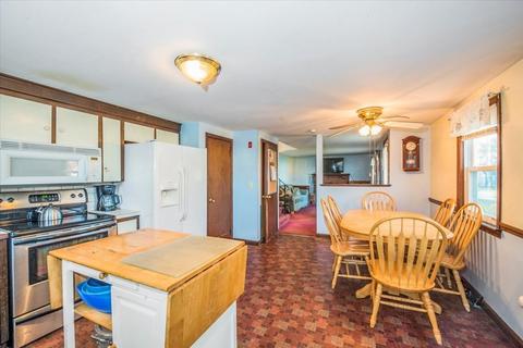 16 Spruce St, Wareham, MA 02571 photo 9
