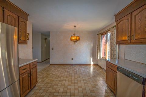 255 Basil Rd, Chicopee, MA 01020 photo 4