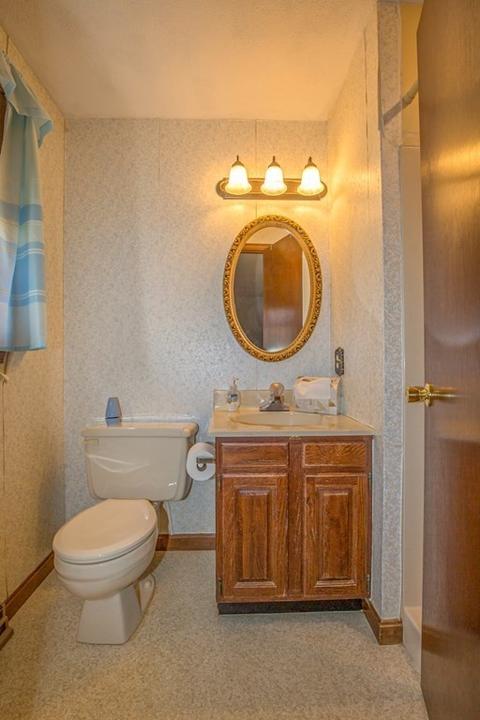 255 Basil Rd, Chicopee, MA 01020 photo 14