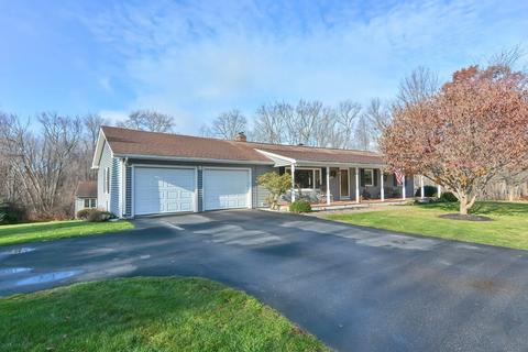 11 Oak St, West Brookfield, MA 01585 photo 5
