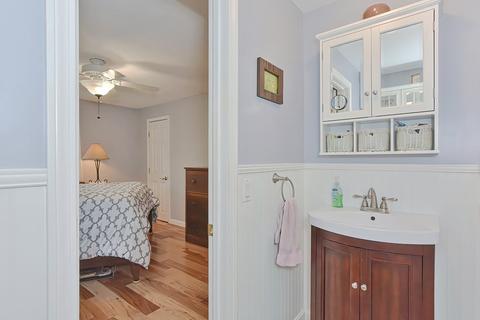 11 Oak St, West Brookfield, MA 01585 photo 22
