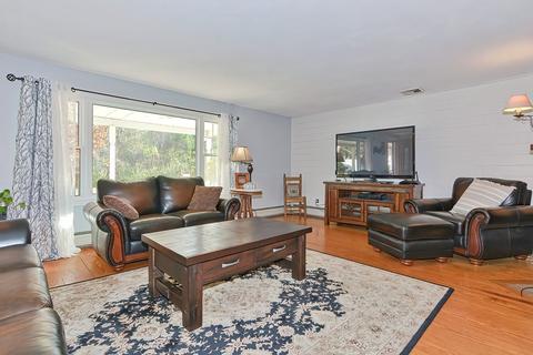 11 Oak St, West Brookfield, MA 01585 photo 18