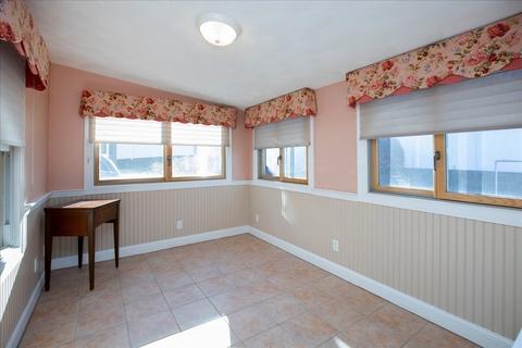 48 Greenhalge Ave, Everett, MA 02149 photo 4