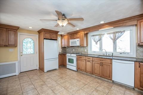48 Greenhalge Ave, Everett, MA 02149 photo 17