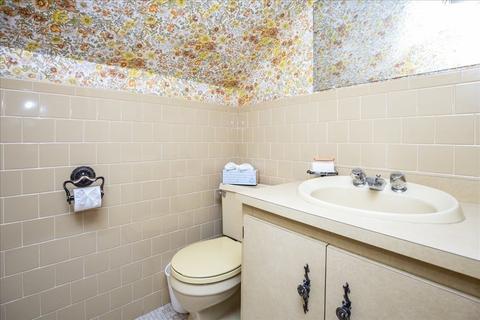 48 Greenhalge Ave, Everett, MA 02149 photo 30