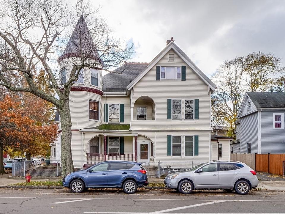 158 S Common St, Lynn, MA 01902 39 Photos MLS