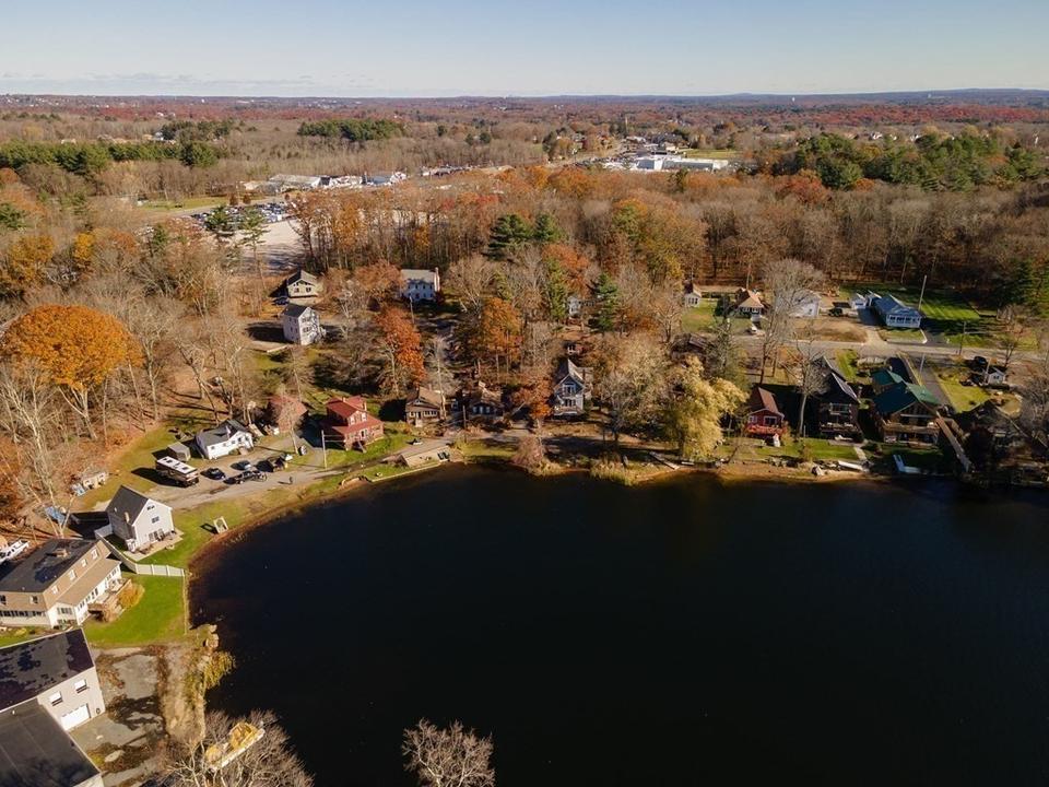 7 Old Taft Ave, Mendon, MA 01756 12 Photos MLS 72920809 Movoto