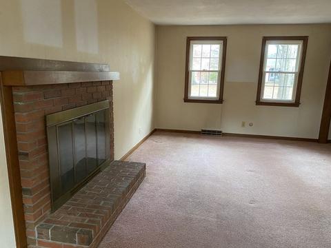 60 Crystal Brook Dr, Springfield, MA 01118 photo 5