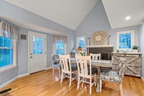 7 Puddingstone Ln, Mendon, MA 01756 photo 8
