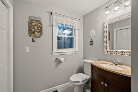 7 Puddingstone Ln, Mendon, MA 01756 photo 13