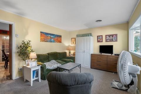 4 Old Marlboro Rd, Maynard, MA 01754 photo 22