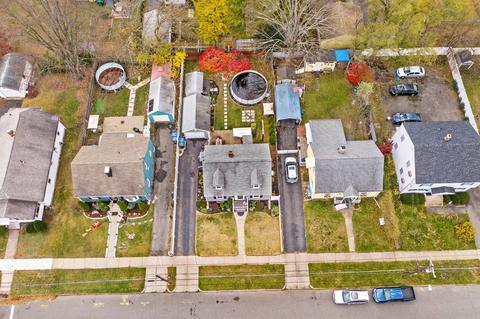 156 Windemere St, Springfield, MA 01104 photo 2