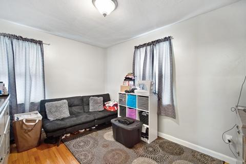 34 Lamont St, Springfield, MA 01119 photo 10