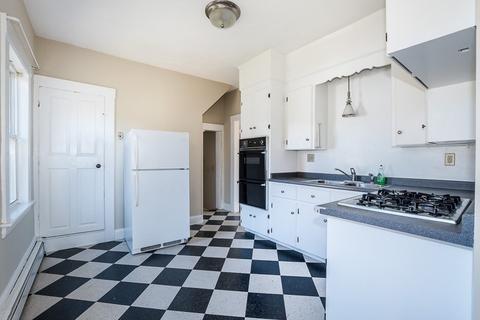 688 Common St, Walpole, MA 02081 photo 10