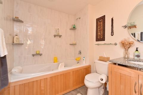 241 North St, Upton, MA 01568 photo 29