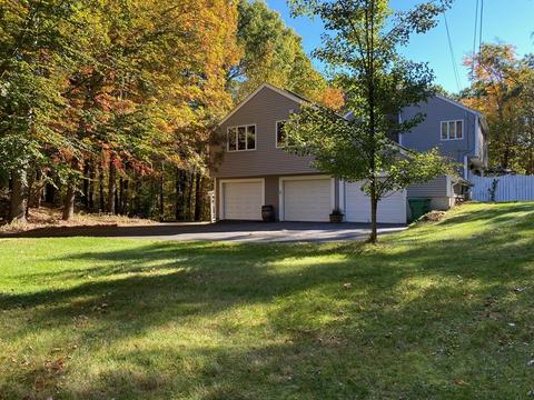 241 North St, Upton, MA 01568 photo 1
