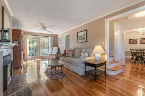 32 Eustis Ave, Wakefield, MA 01880 photo 8