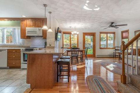 32 Eustis Ave, Wakefield, MA 01880 photo 12