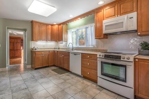 32 Eustis Ave, Wakefield, MA 01880 photo 17