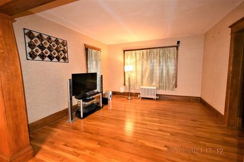 49 Rittenhouse Ter, Springfield, MA 01108 photo 7