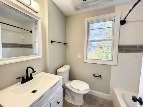 75 Morningside Park, Springfield, MA 01108 photo 2