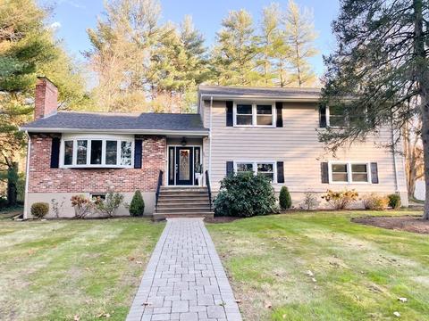 82 Hingham Homes For Sale Hingham Ma Real Estate Movoto