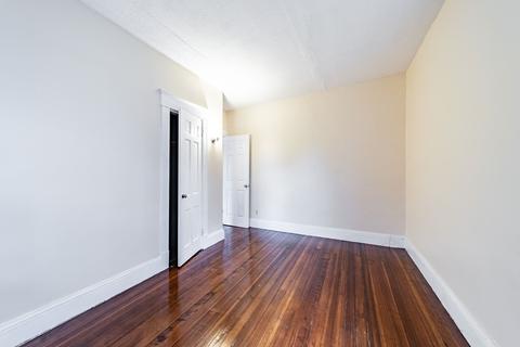 38 Longview St, Springfield, MA 01108 photo 14
