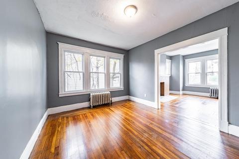38 Longview St, Springfield, MA 01108 photo 10