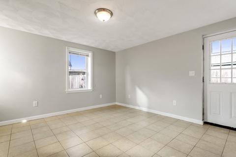 16 School St, Danvers, MA 01923 photo 11
