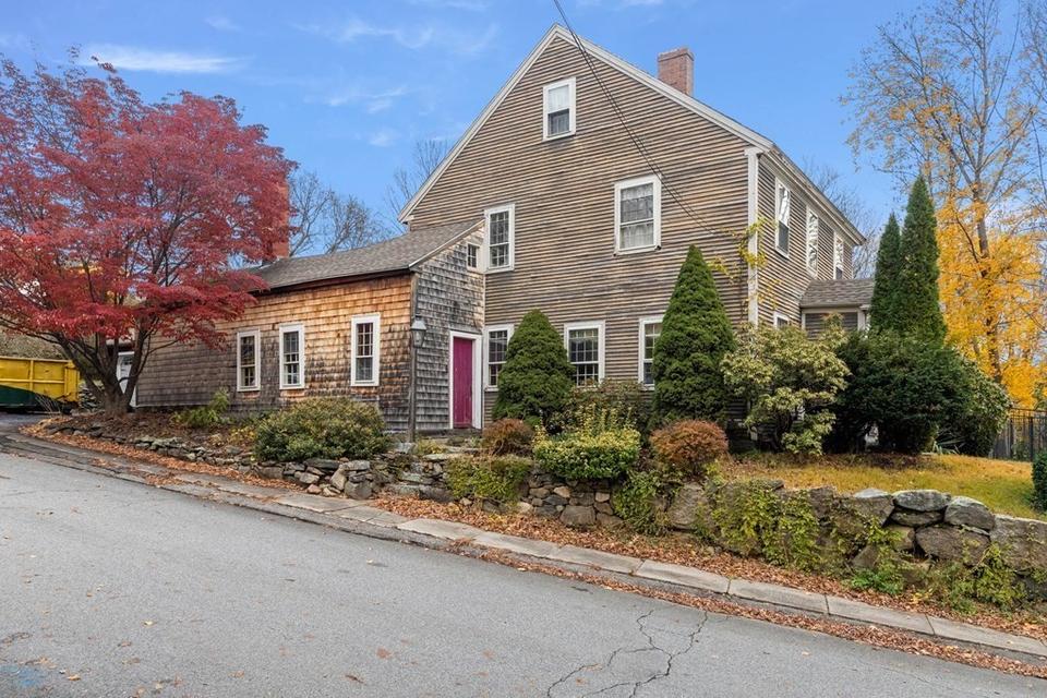 36 High St, Merrimac, MA 01860 42 Photos MLS 72921417 Movoto