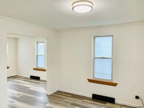 43 Montmorenci St, Springfield, MA 01107 photo 3