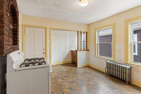 25 Peirce Ave, Everett, MA 02149 photo 10