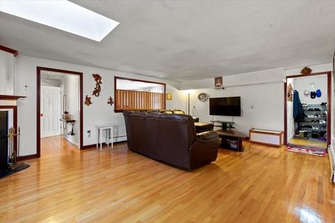 87 Burley St, Danvers, MA 01923 photo 8