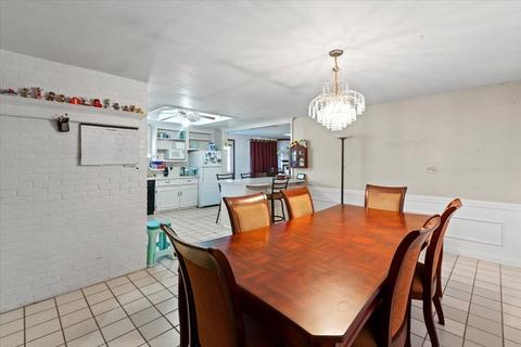 87 Burley St, Danvers, MA 01923 photo 4