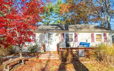52 Rosepoint Ave, Wareham, MA 02576 photo 4