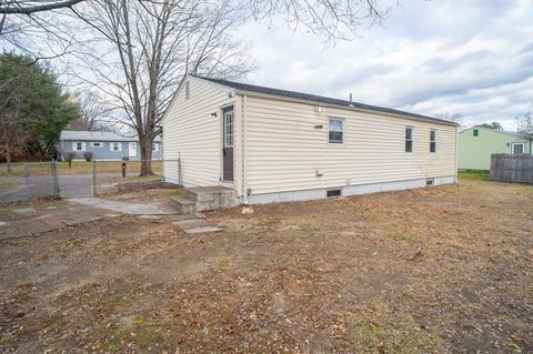 16 Partridge Dr, Springfield, MA 01119 photo 4