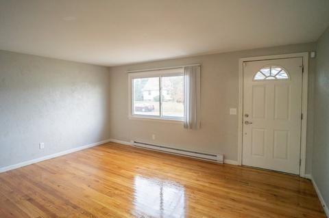16 Partridge Dr, Springfield, MA 01119 photo 5