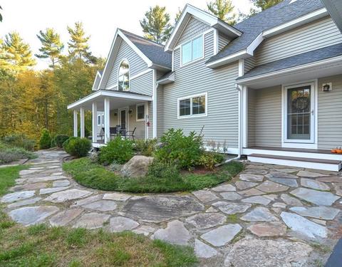 159 W River St, Upton, MA 01568 photo 3