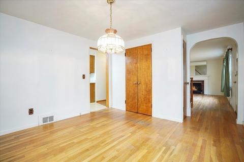 130 Harkness Ave, Springfield, MA 01118 photo 8