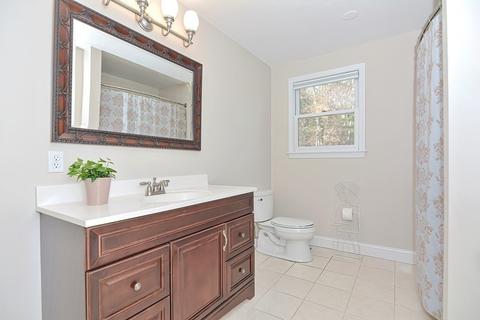 115 Chestnut St, Upton, MA 01568 photo 23