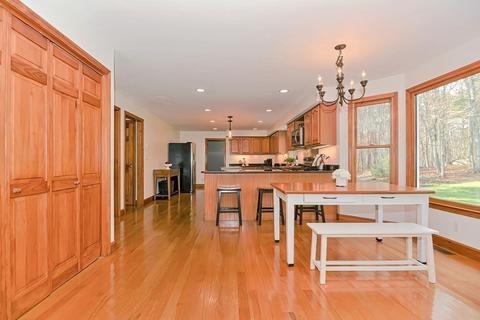 115 Chestnut St, Upton, MA 01568 photo 18