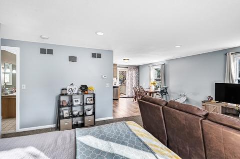 35 Savory Dr, Chicopee, MA 01020 photo 31