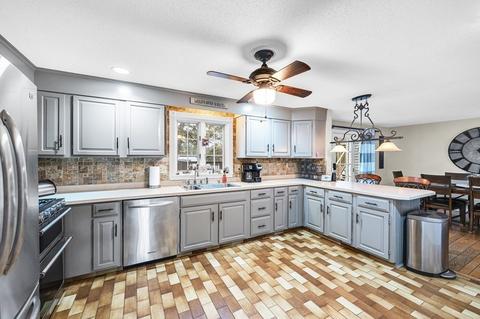 35 Savory Dr, Chicopee, MA 01020 photo 8