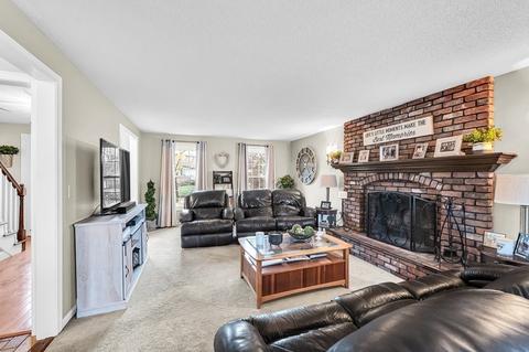 35 Savory Dr, Chicopee, MA 01020 photo 15